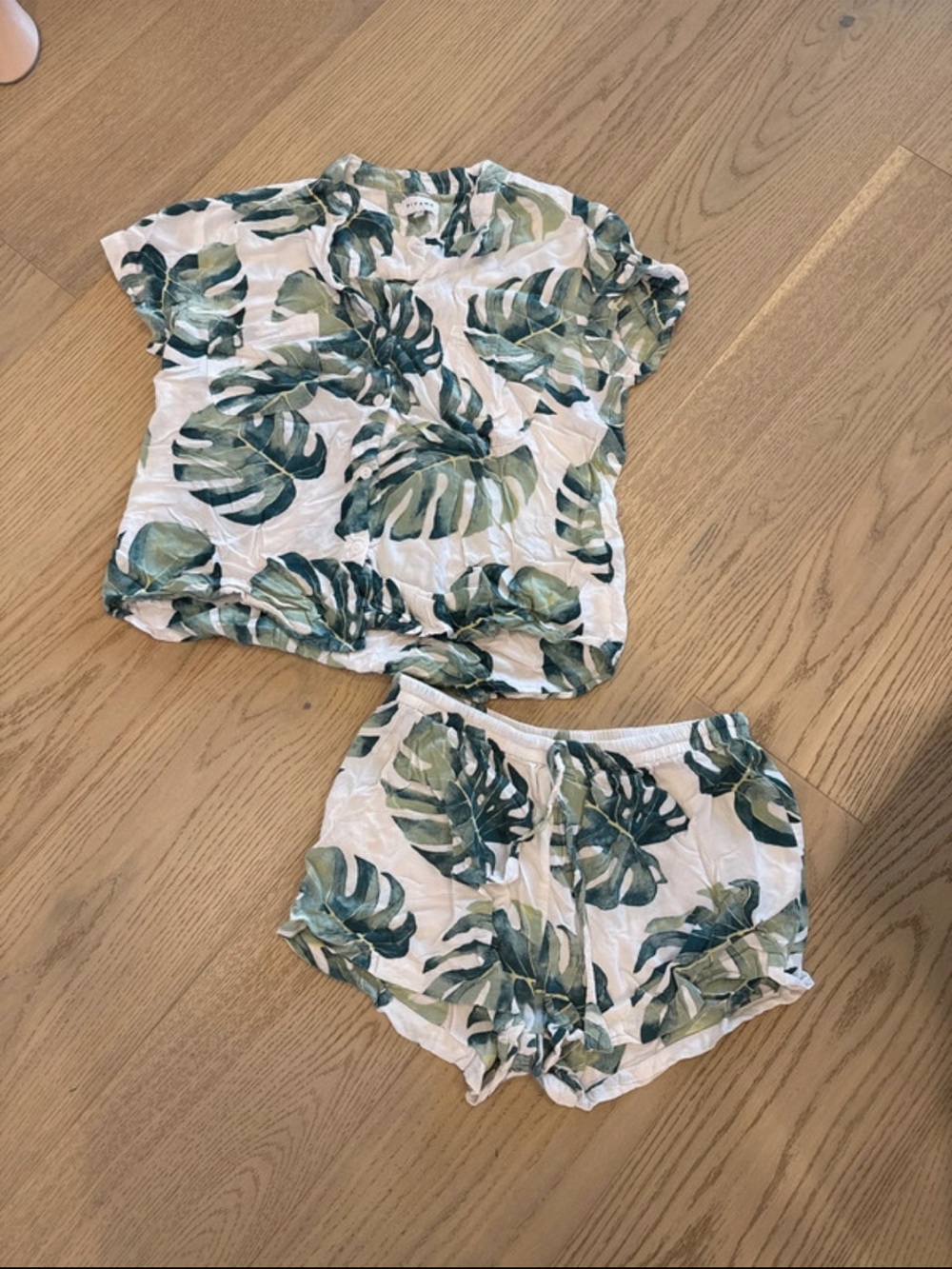 Piyama Tropical Leaf Pajama Set